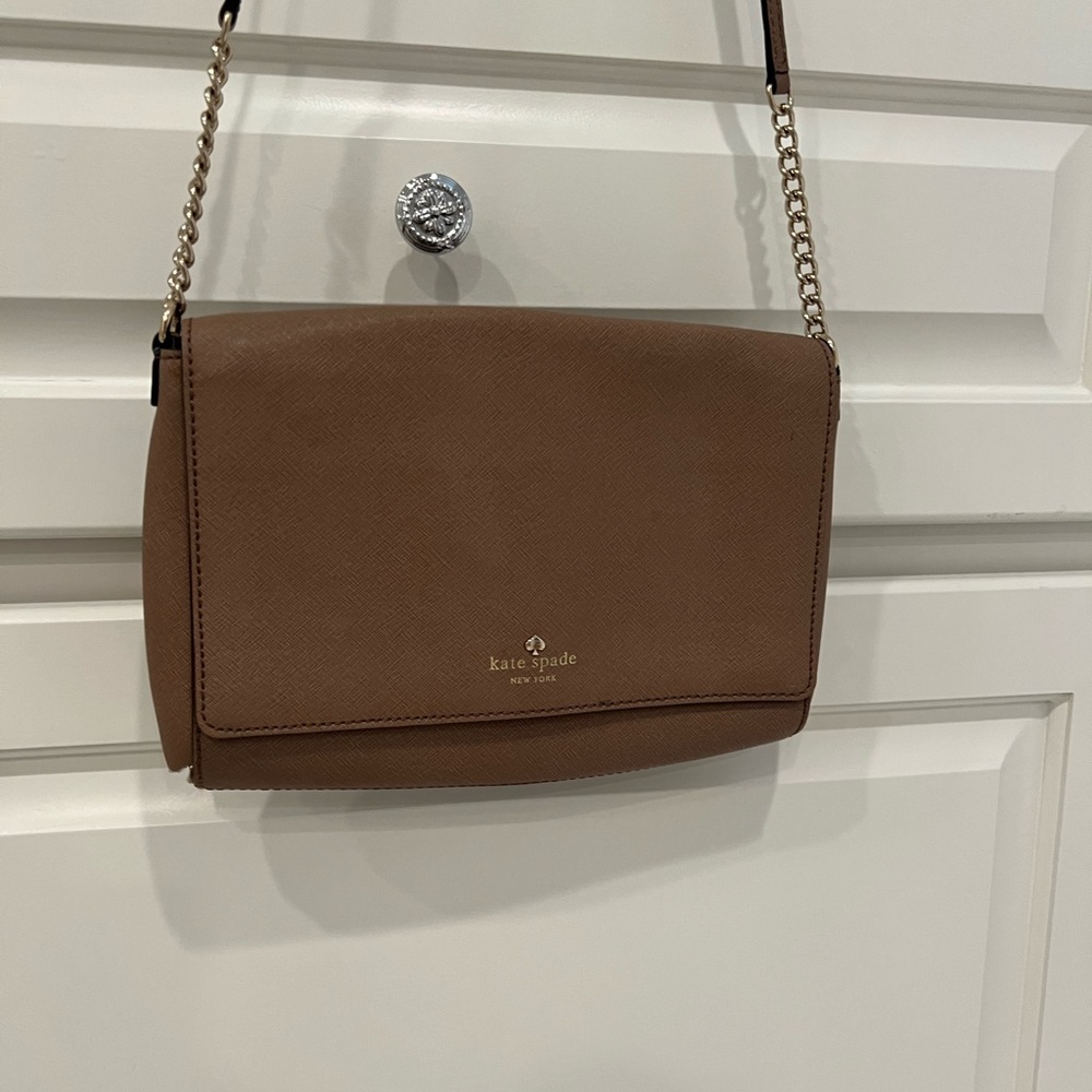 TAUPE KATE SPADE CROSSBODY BAG